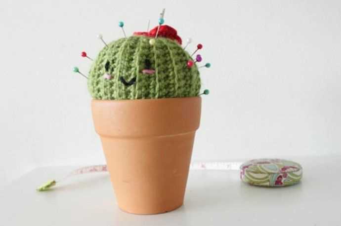 Free knitted pincushion patterns to download