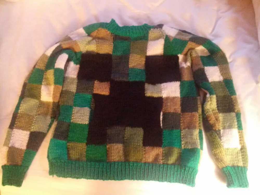 Create a stylish and cozy look with a trendy knit pattern jumper Knit pattern jumper