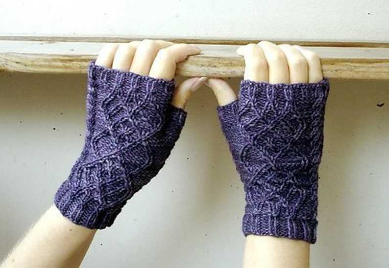 Fingerless gloves patterns free for knitting