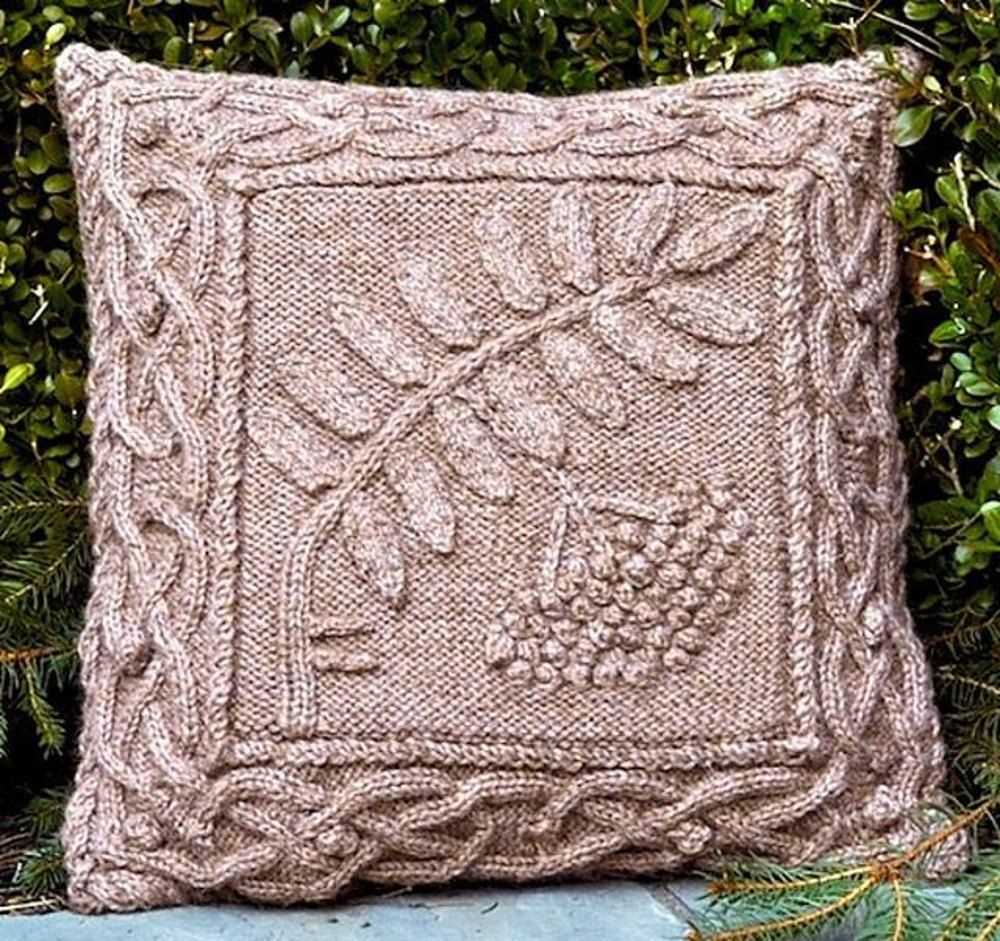 Deschain knitting pattern