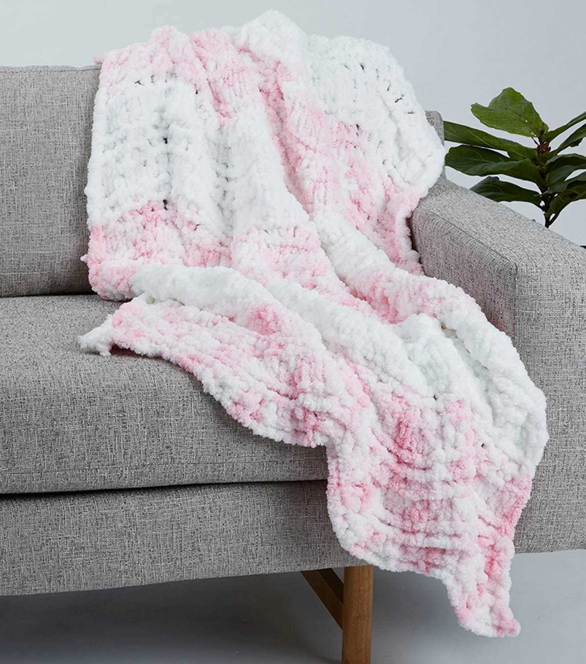 Feather and fan knitting pattern blanket