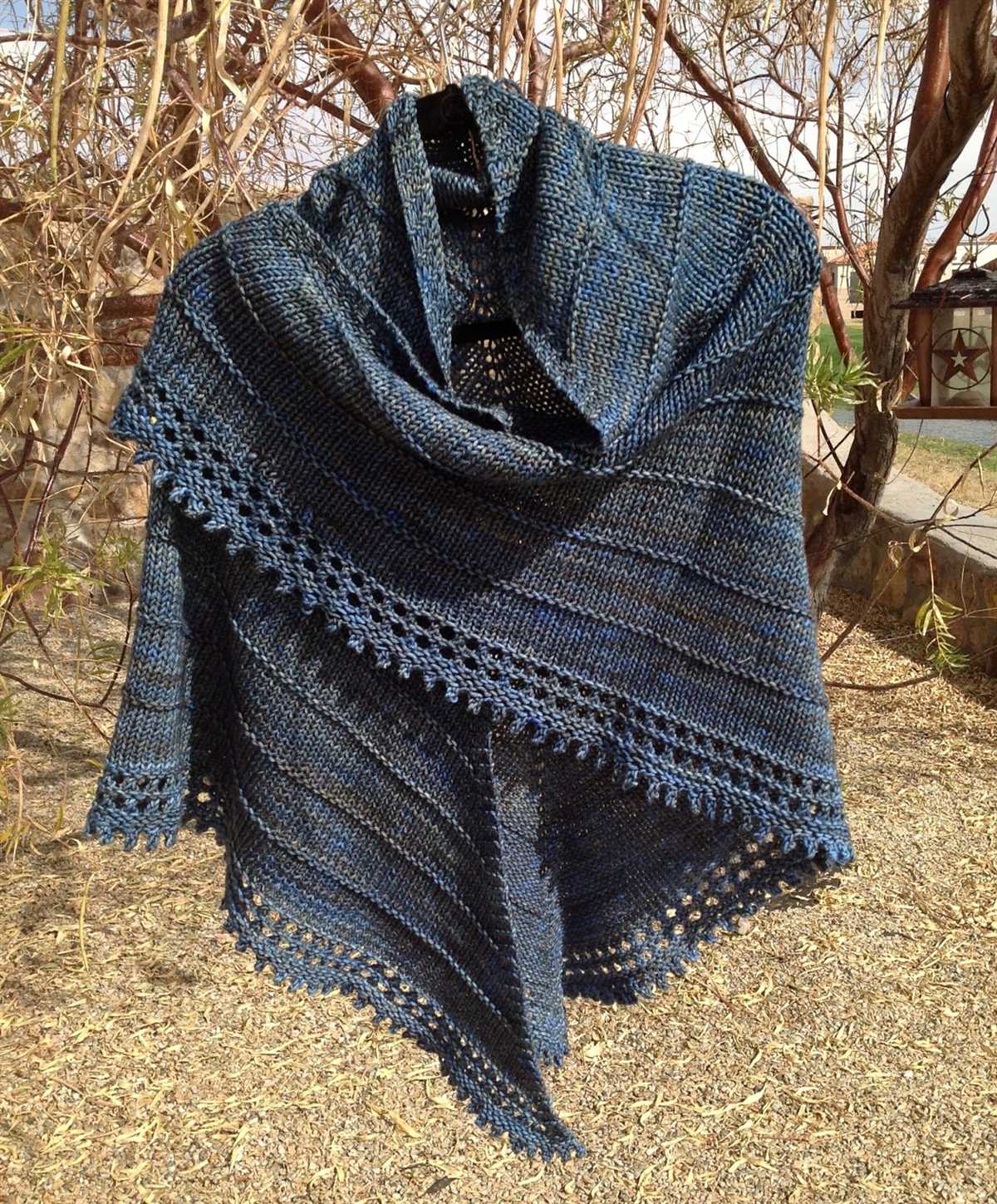 Knitted shawl free pattern