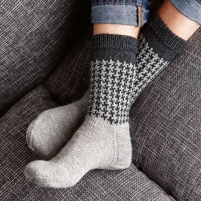 Men's knitted socks basic patterns