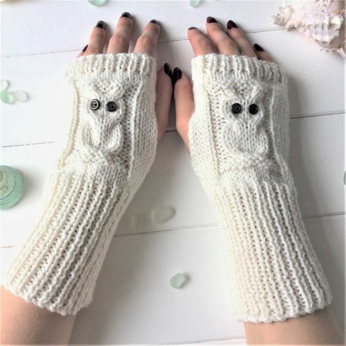 Free knitting pattern for childrens gloves with fingers