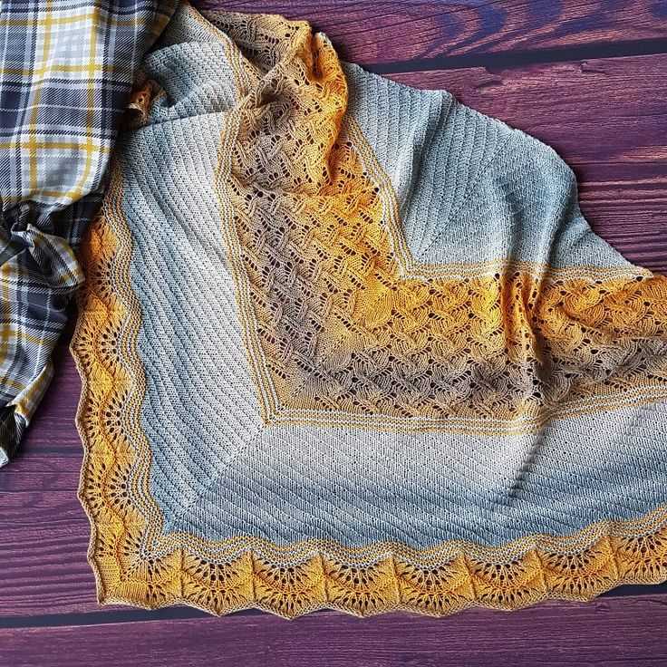 Knitted shawl free pattern