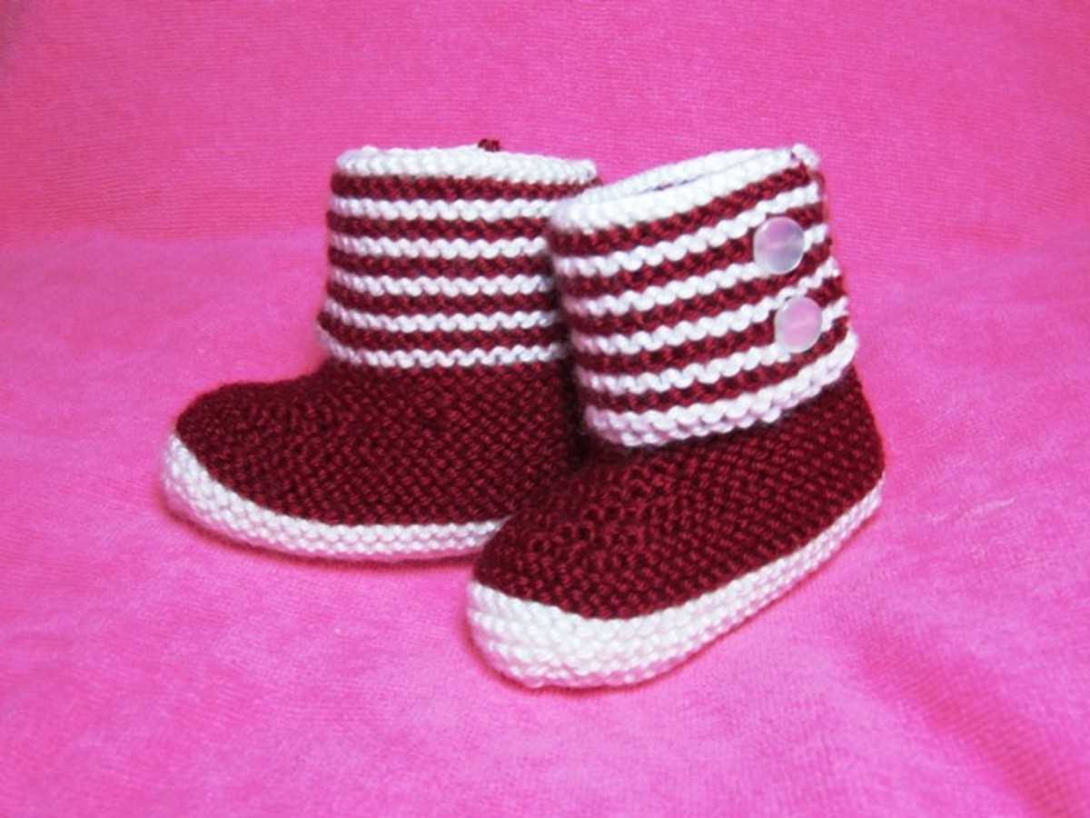 Knit baby booties free pattern