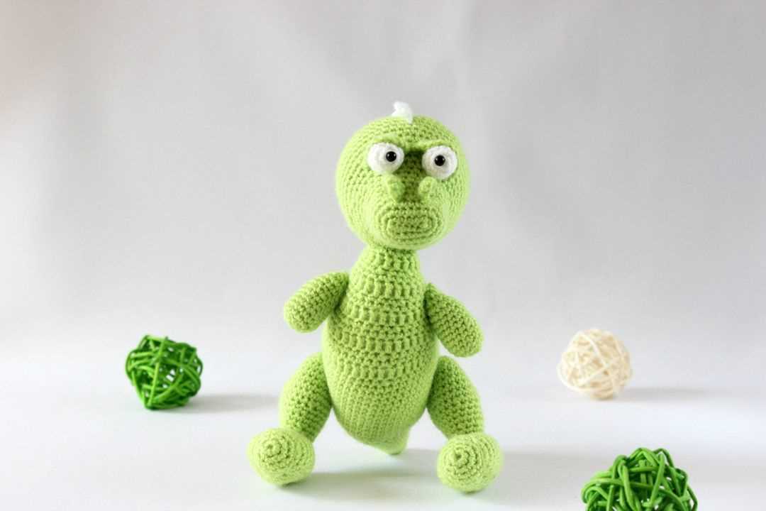 Free dinosaur knitting pattern