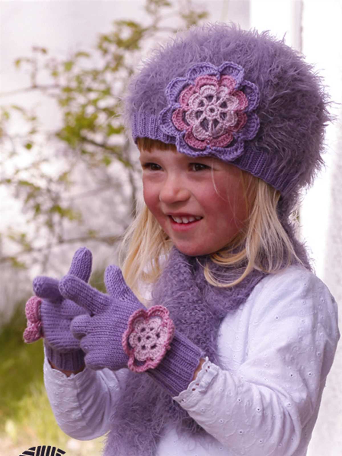 Knitting patterns for childrens gloves