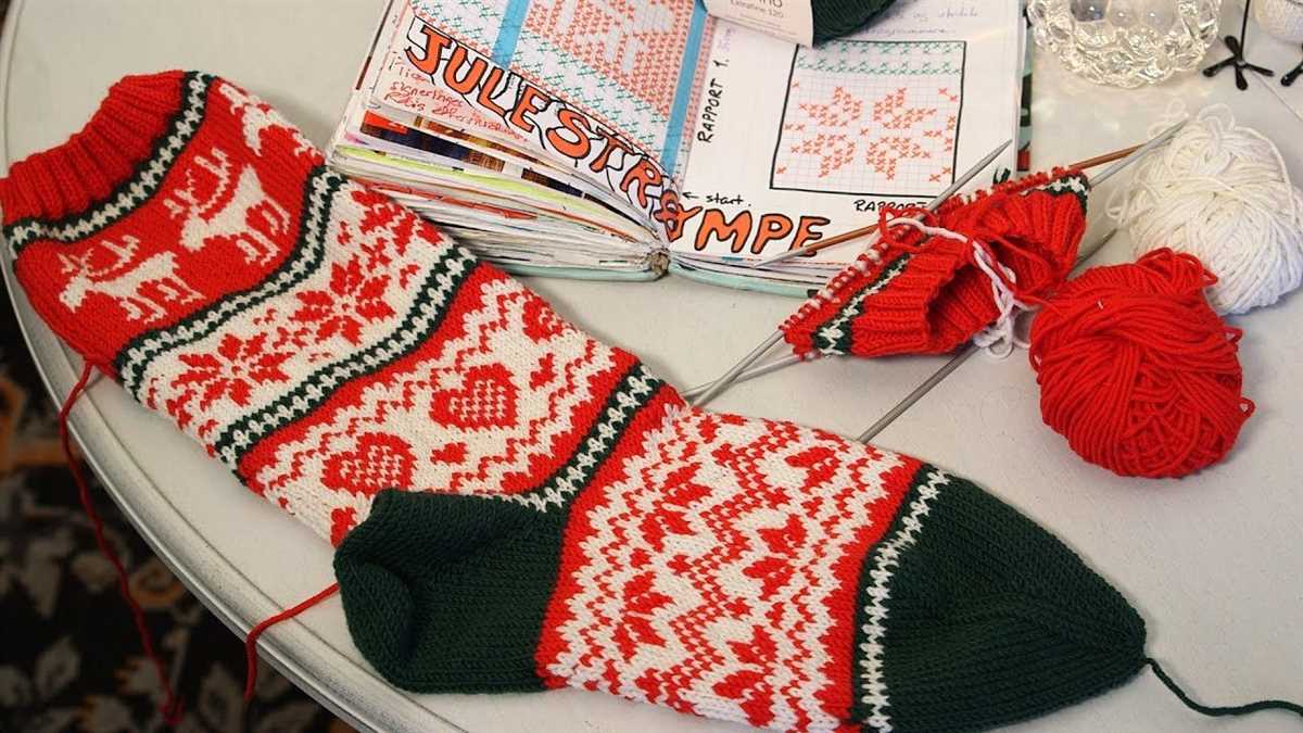 Christmas stockings knitting patterns easy