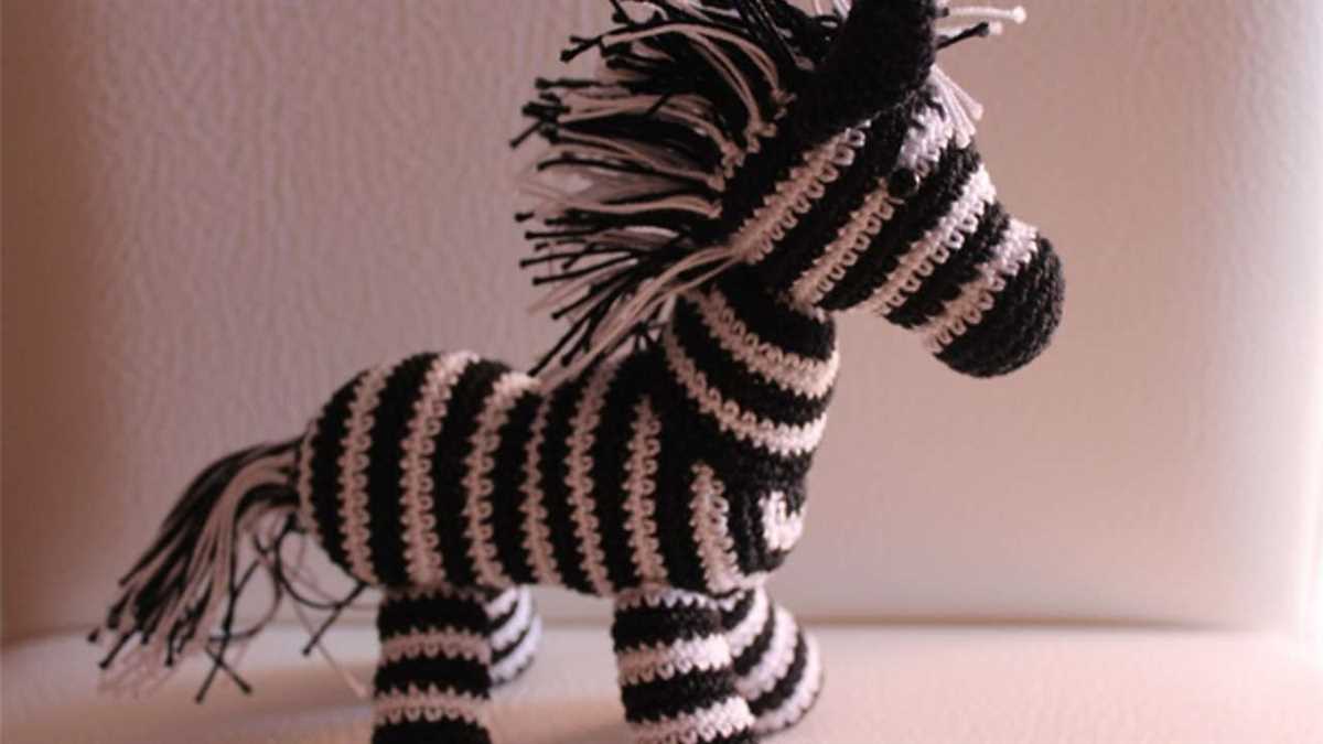 Knitted zebra toy pattern