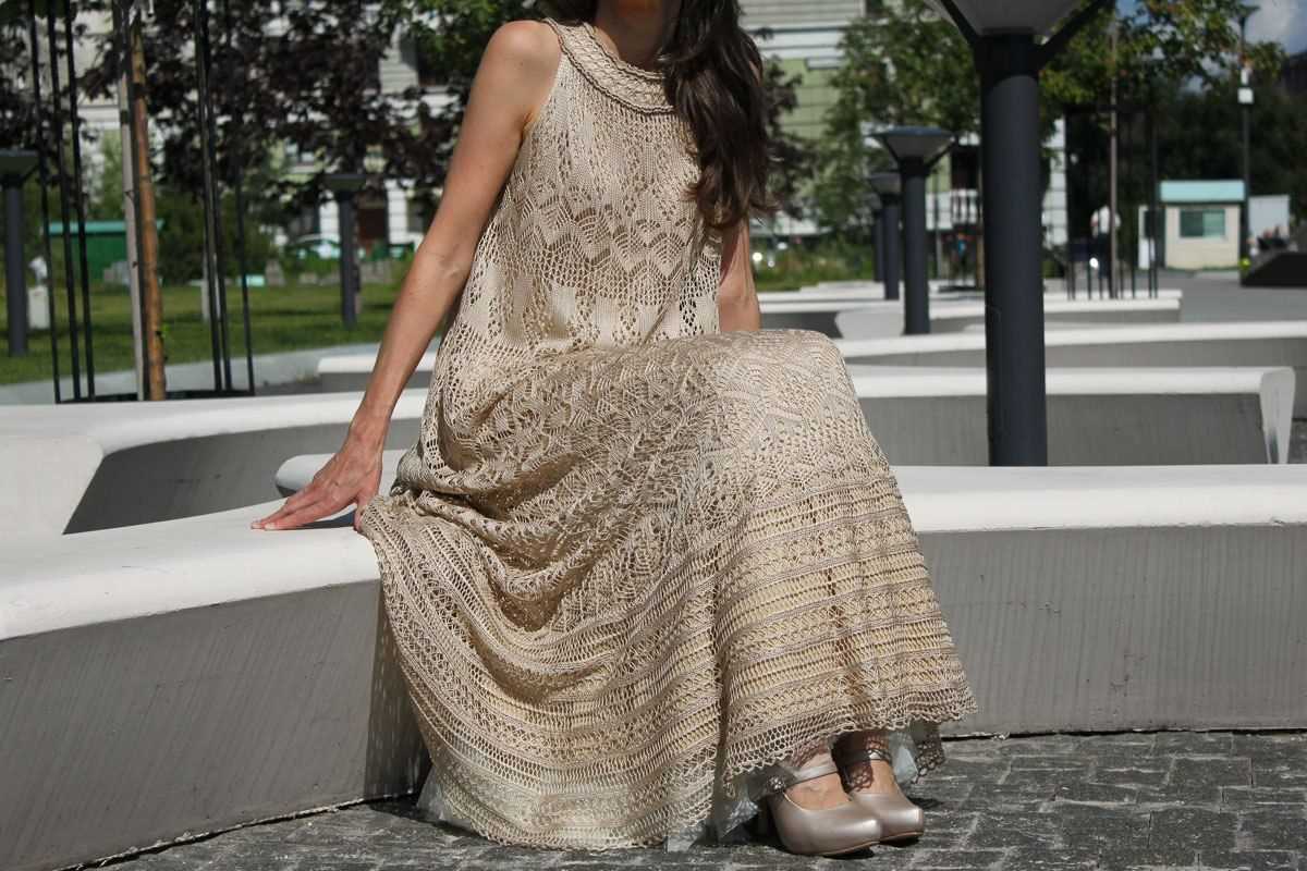 Knitted lace dress pattern