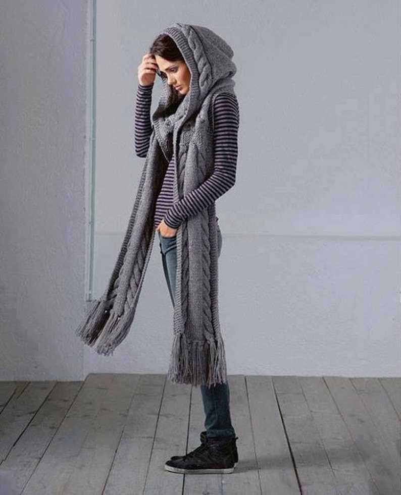 Knitted patterns com hooded scarf