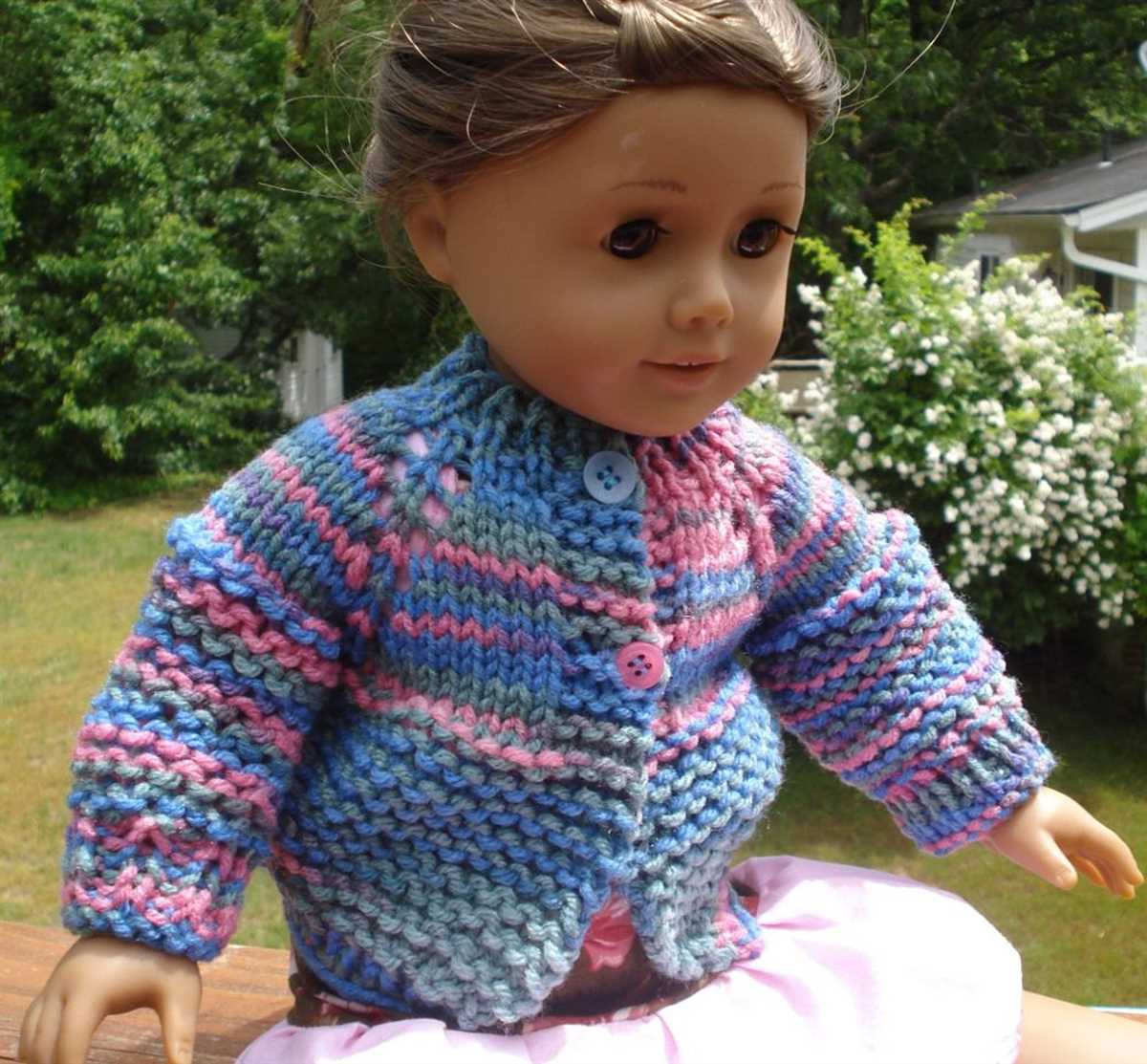 Knitting pattern for doll sweater