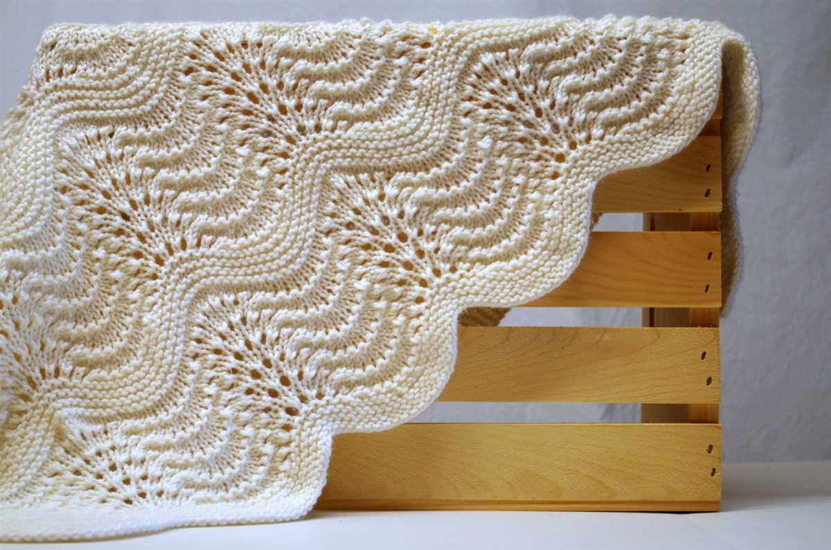 Feather and fan knitting pattern blanket