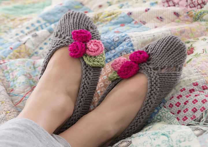 Hand knitted slippers free patterns