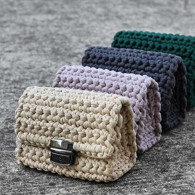 Knitted clutch bag pattern