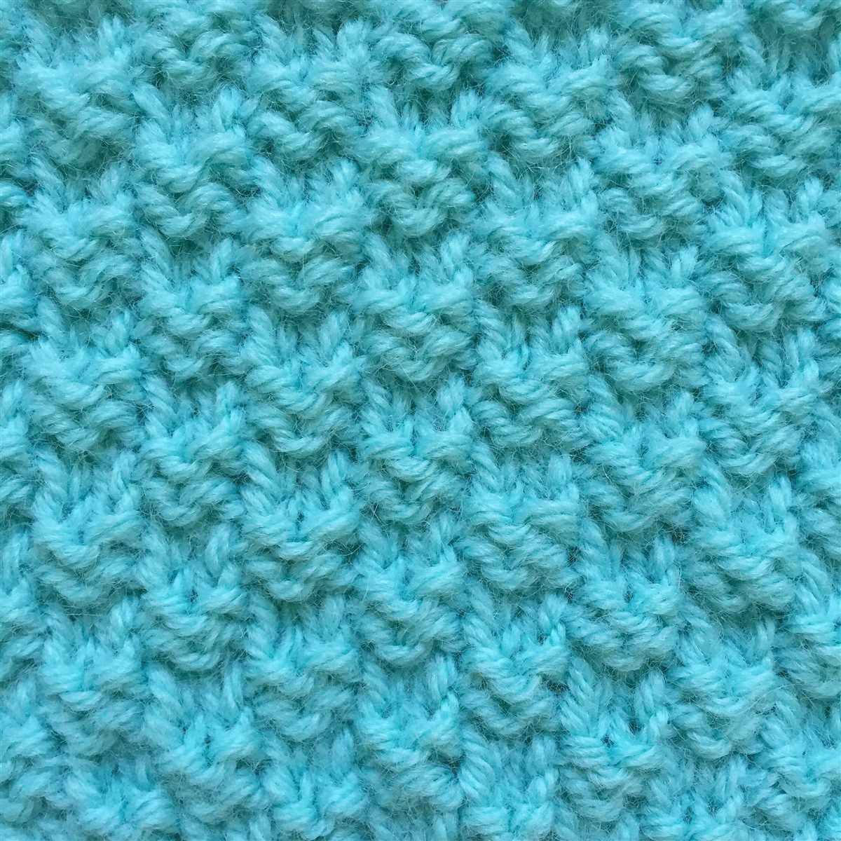 Free moss stitch scarf knitting pattern
