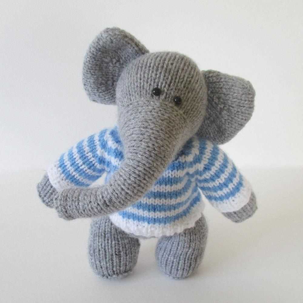 Simple knitted animal patterns