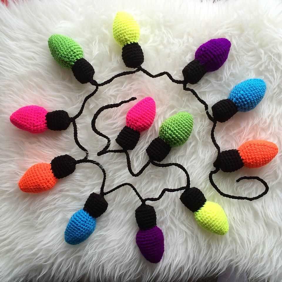 Knit christmas lights pattern