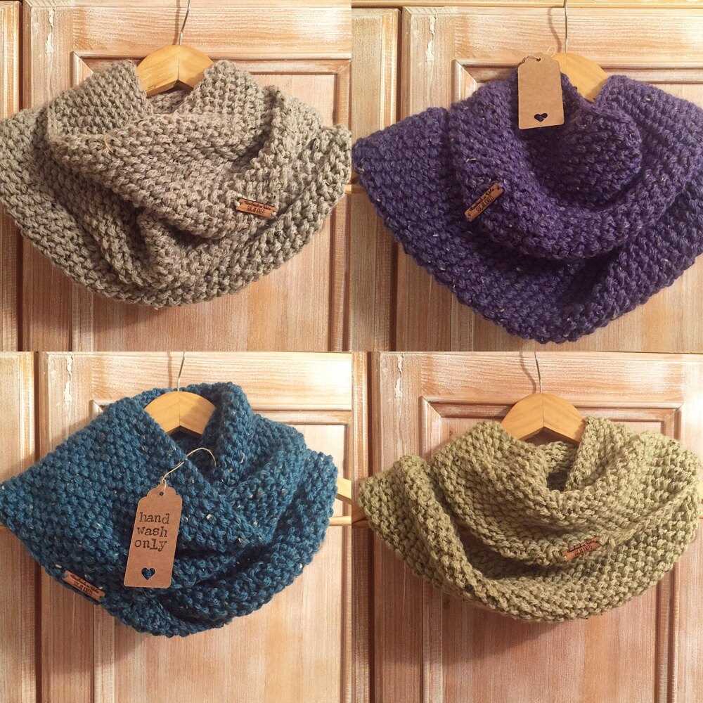 Chunky knit cowl pattern
