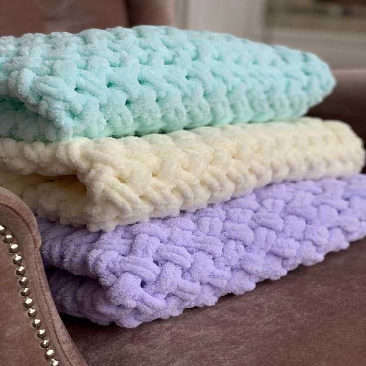 Chunky knit crochet blanket pattern
