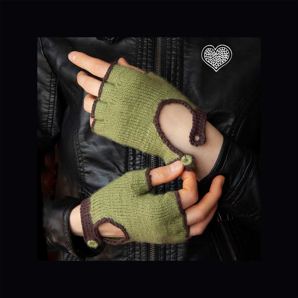 Free knitting pattern for short finger gloves