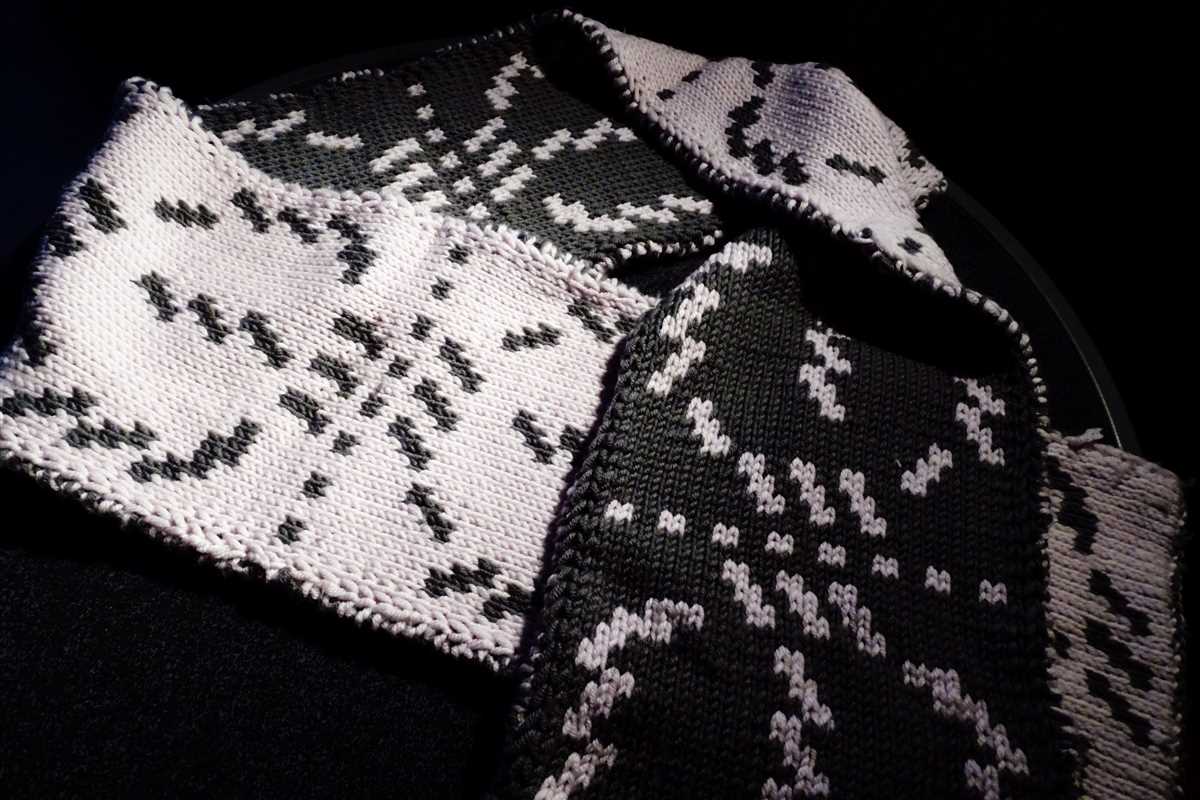 A Fashionable and Versatile Knit Scarf - Try this 3 Color Pattern! 3 color knit scarf pattern