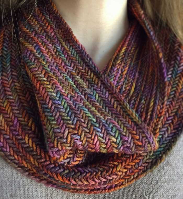 7 free knitted cowl patterns