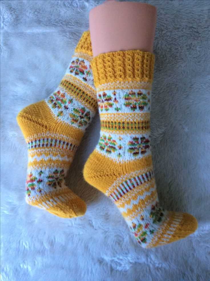 Advent socks knitting pattern