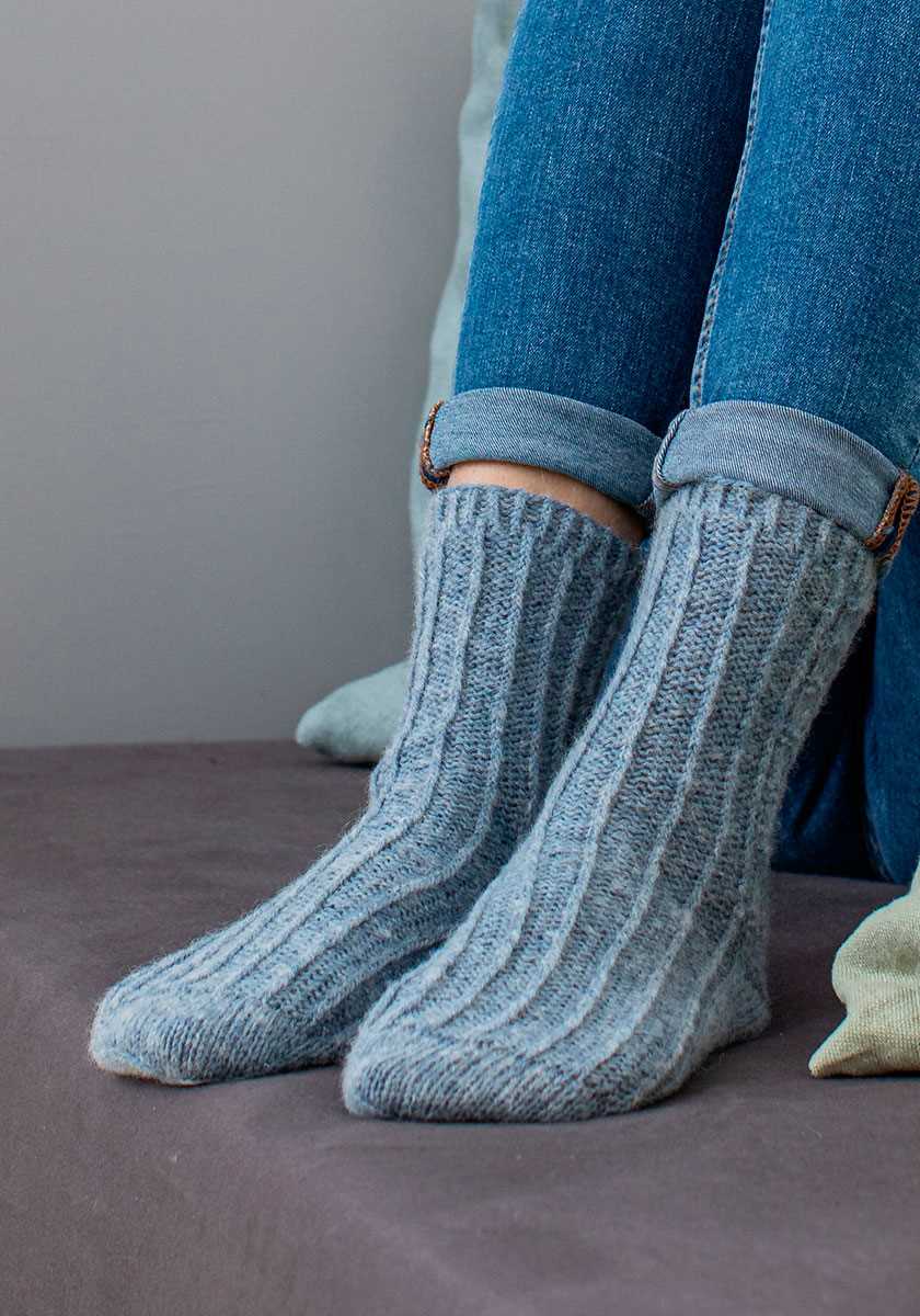 Alpaca socks knitting pattern