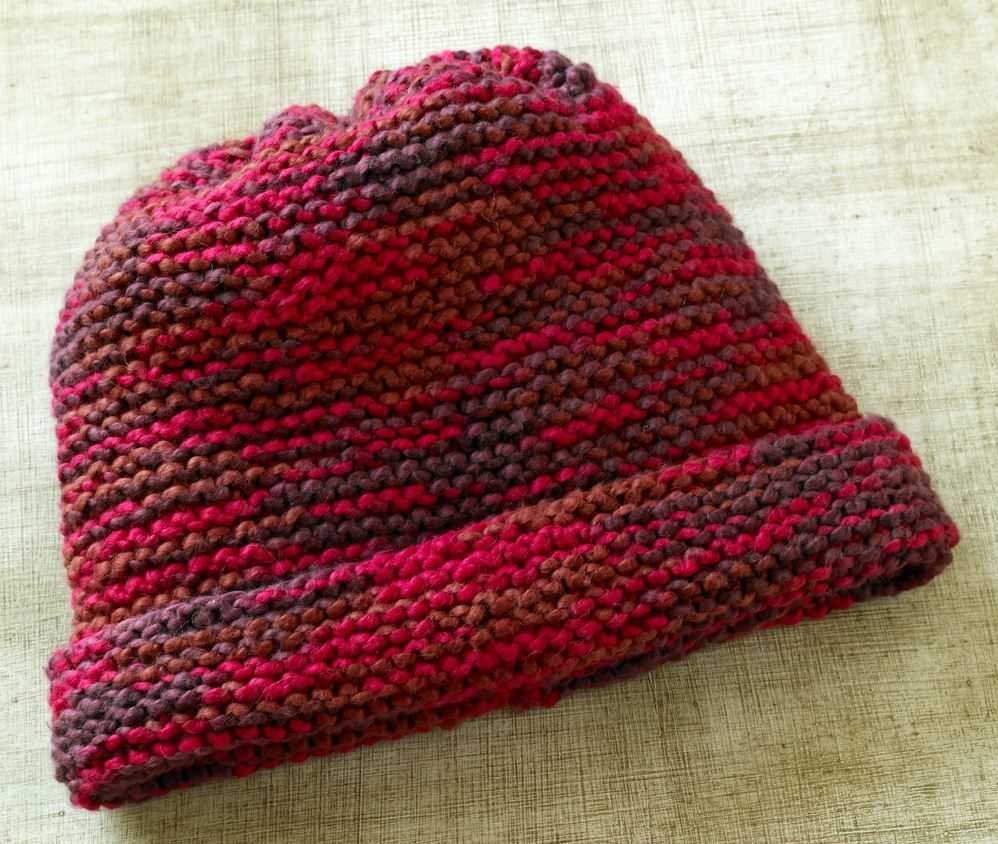Berry hat knitting pattern