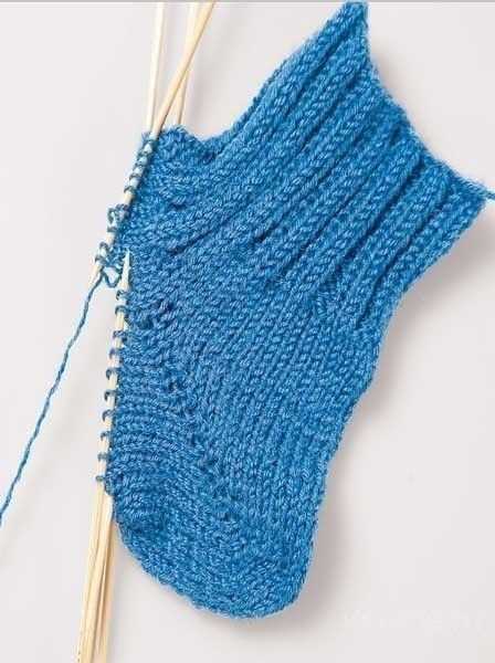 Boomerang scarf knit pattern
