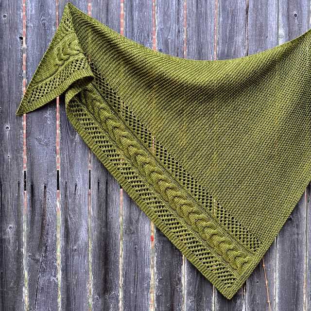 Boomerang scarf knit pattern