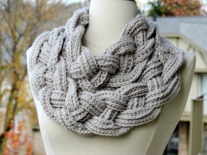 Braid knitting pattern for scarf