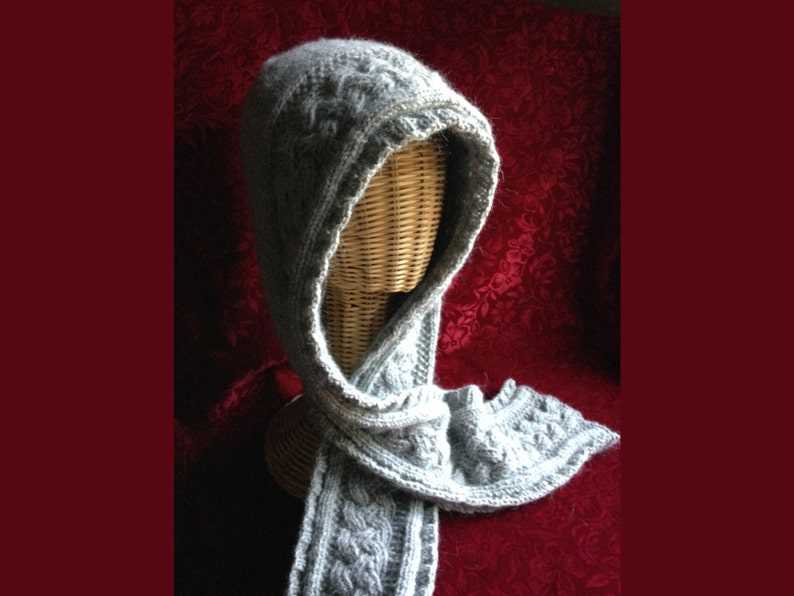 Bulky cable knit scarf pattern