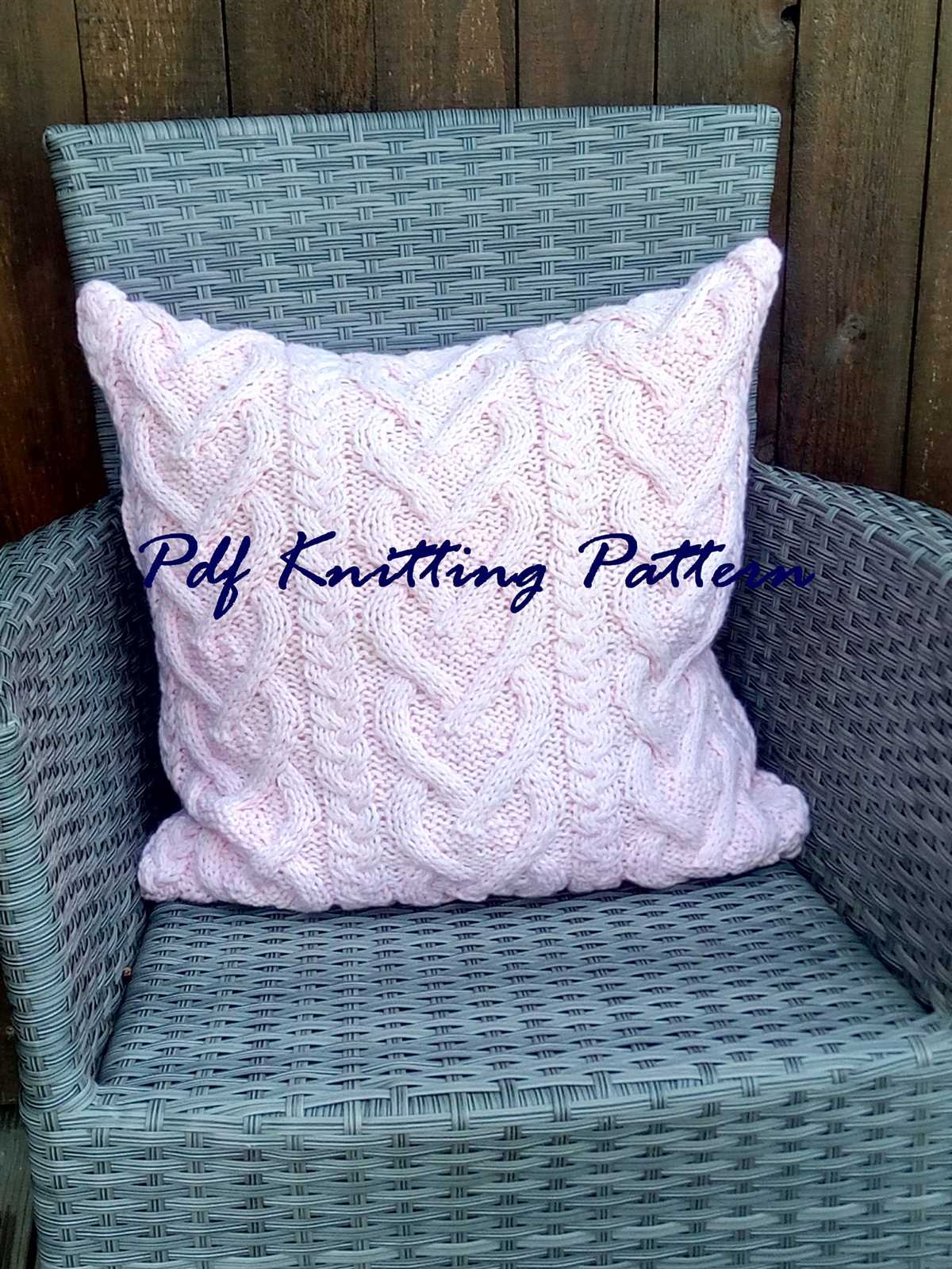 Cable knit pillow cover pattern