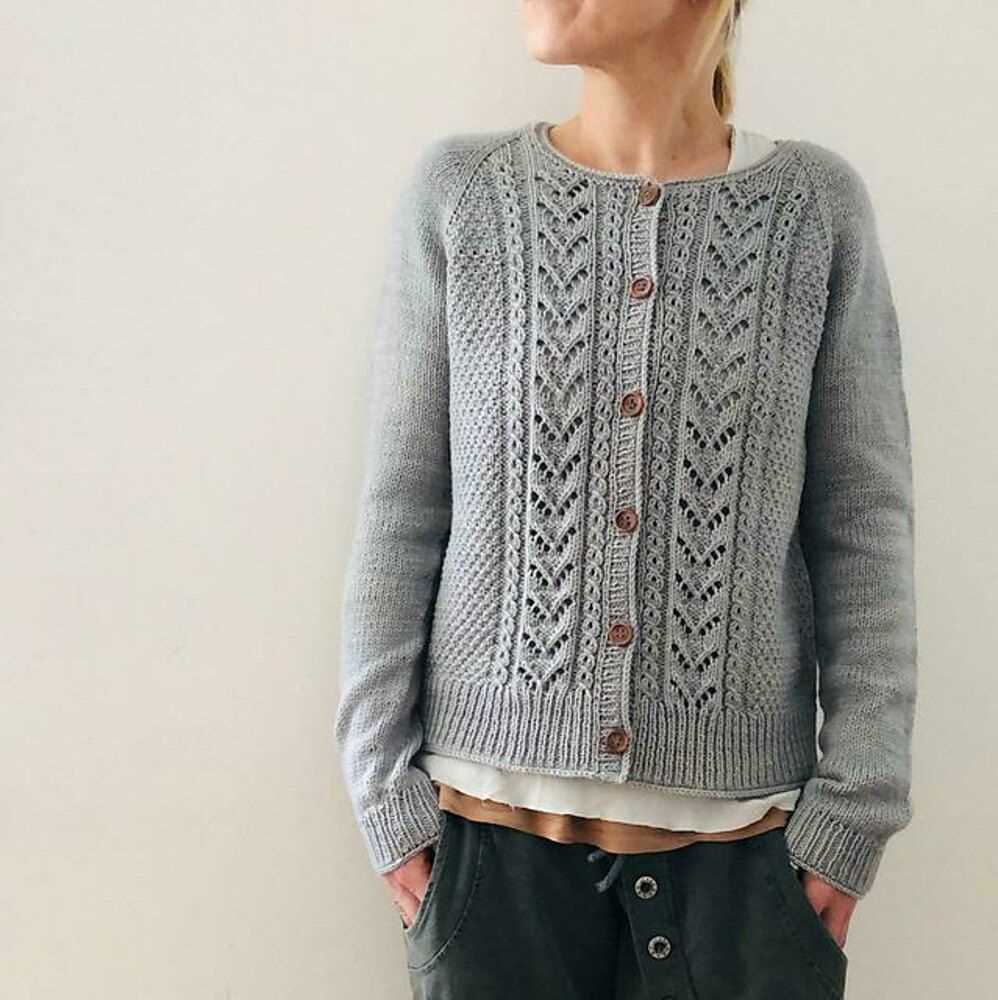 Cardigan pattern knit