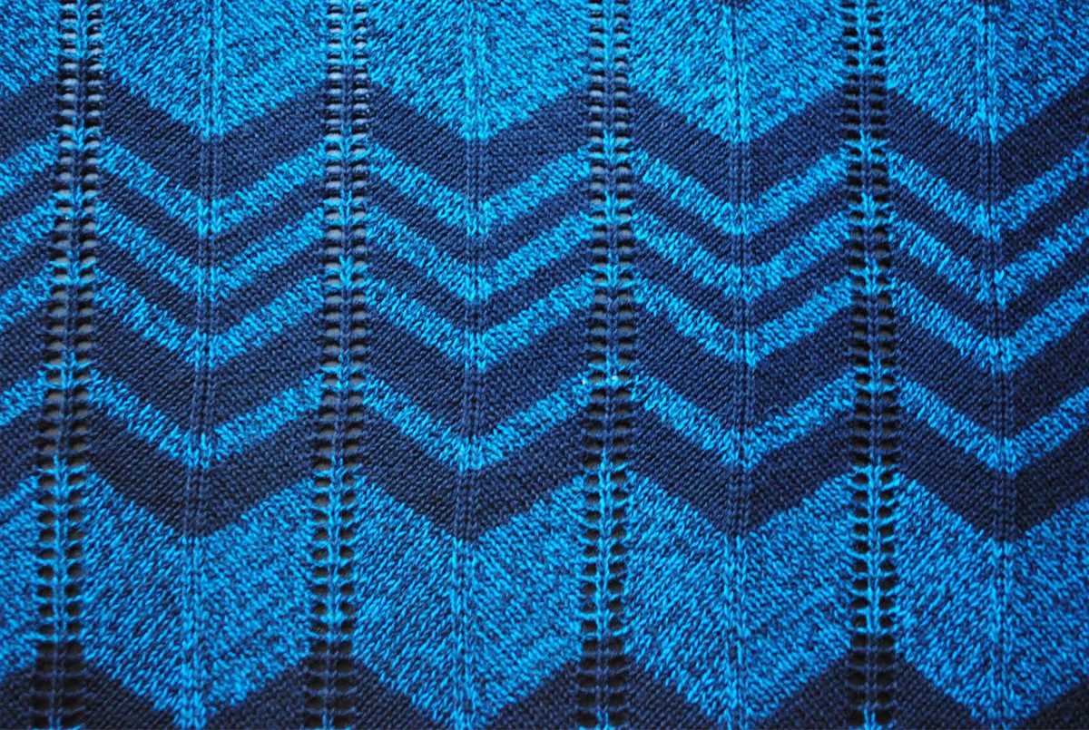 Chevron knit pattern