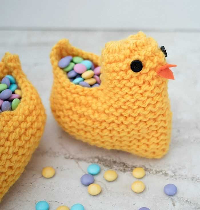 Chick and egg knitting pattern