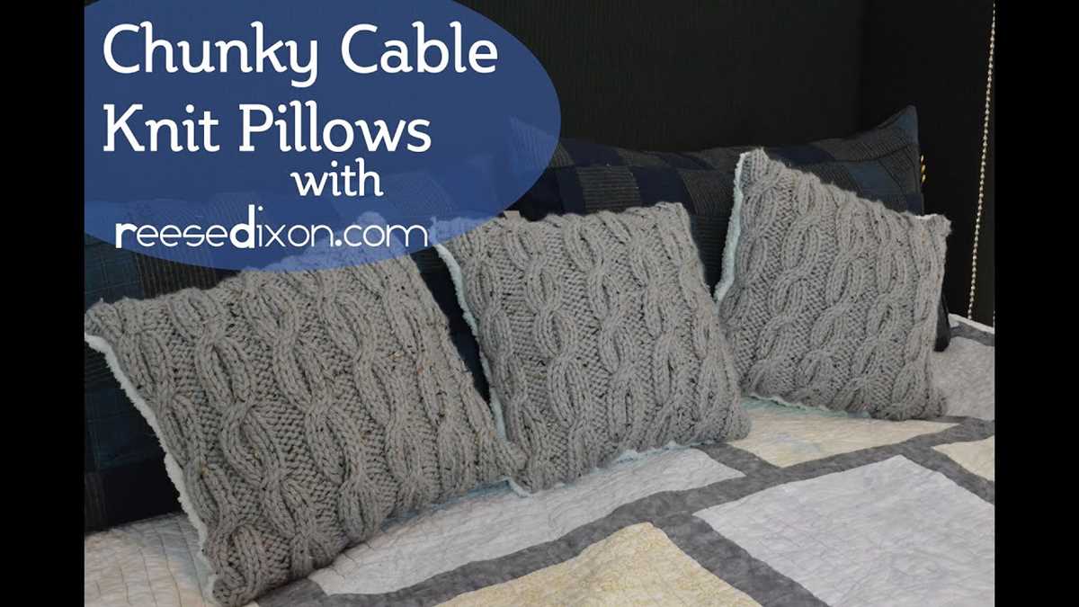 Chunky cable knit pillow pattern