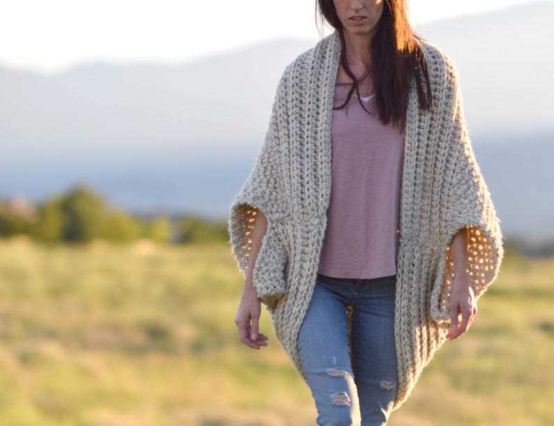 Cocoon style cardigan knitting pattern