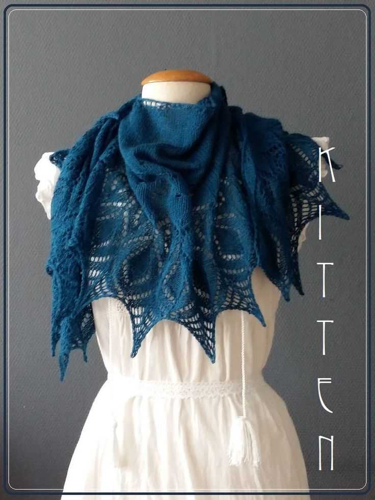 Crescent shaped shawl knitting pattern