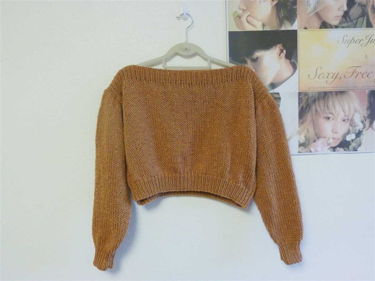 Cropped knit cardigan pattern