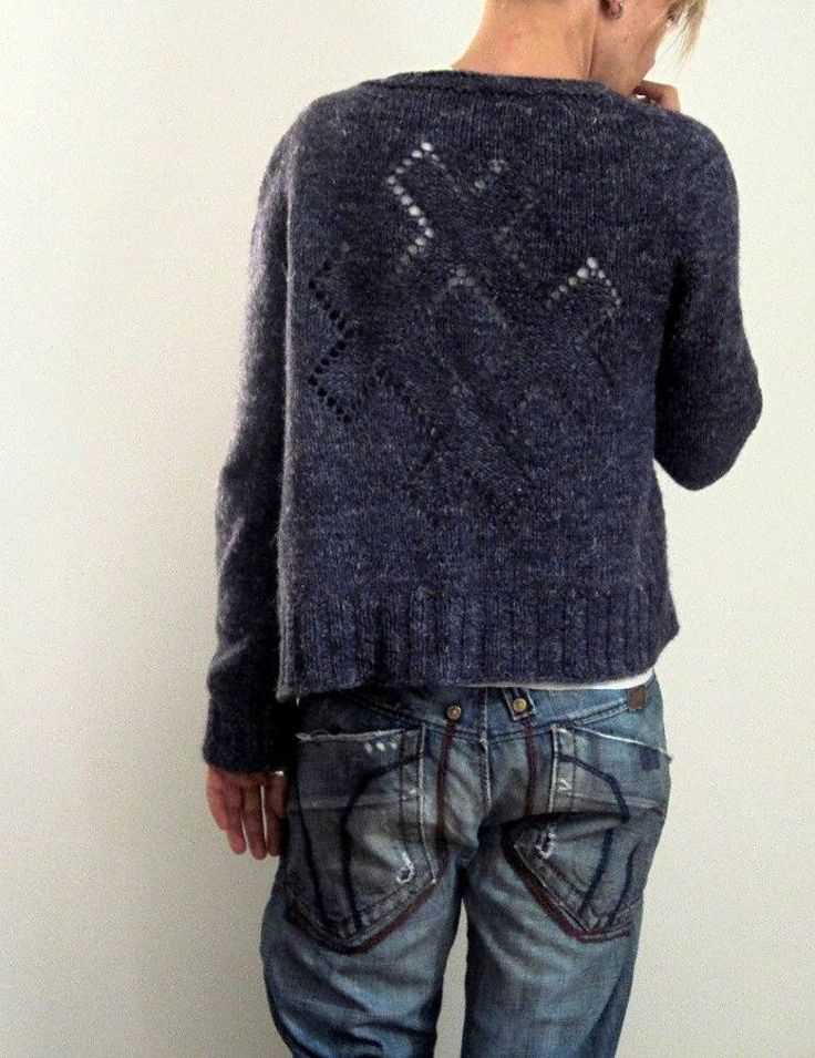 Cross sweater knitting pattern