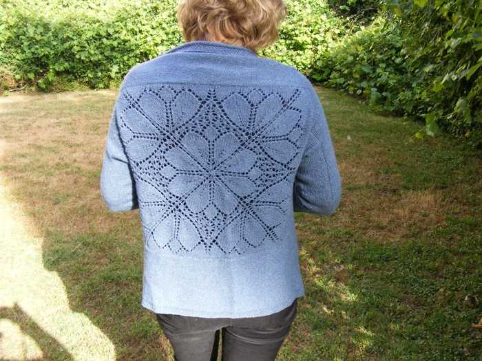 Dahlia cardigan knitting pattern