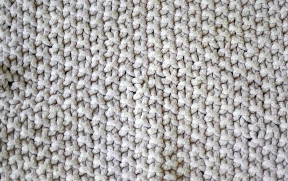 Different knit stitch patterns