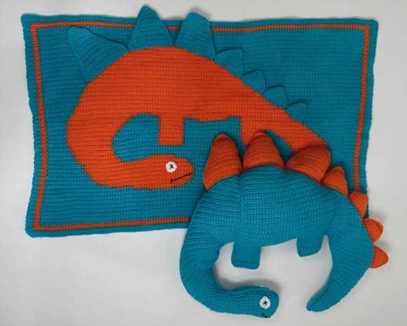 Dinosaur blanket knitting pattern
