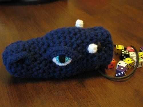 Dragon scale dice bag knitting pattern