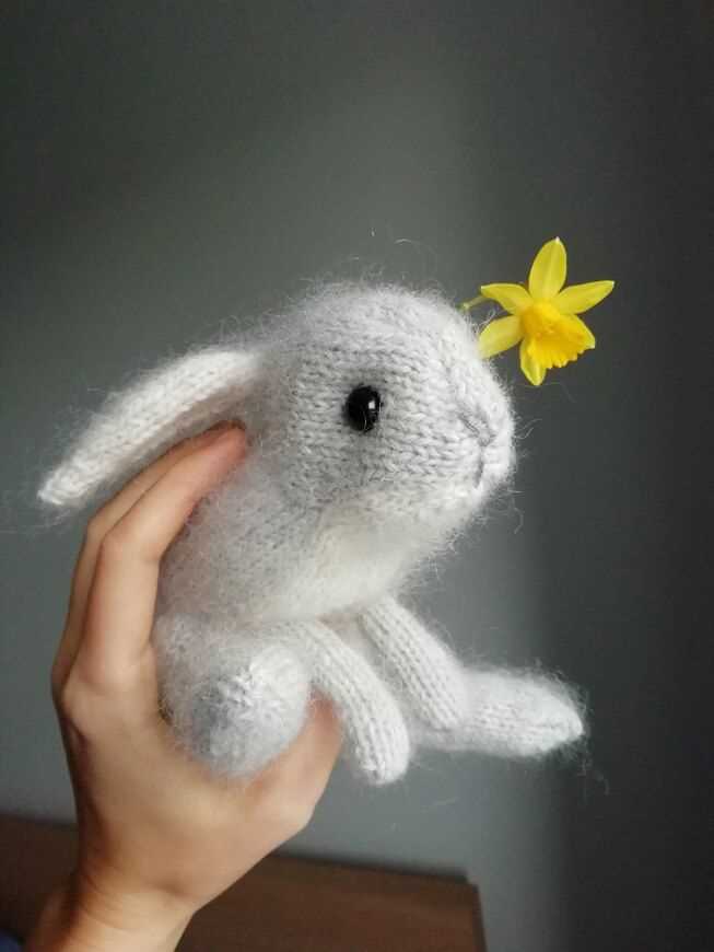 Easter rabbit knitting pattern