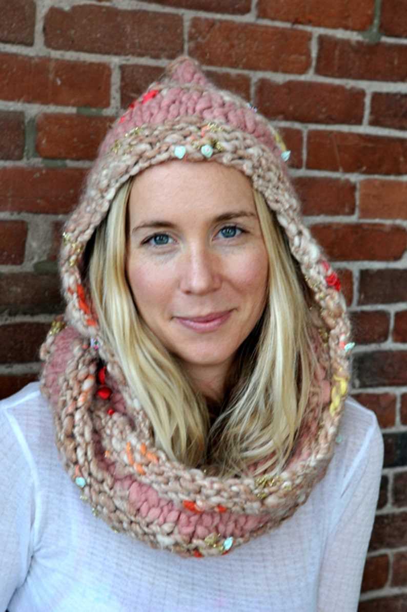 Easy hooded cowl knitting pattern